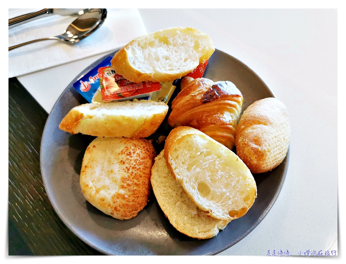 台北國泰萬怡酒店｜萬豪會員入手好飯店、101View景房，近行天宮～床超好睡、房間好眠感無敵～