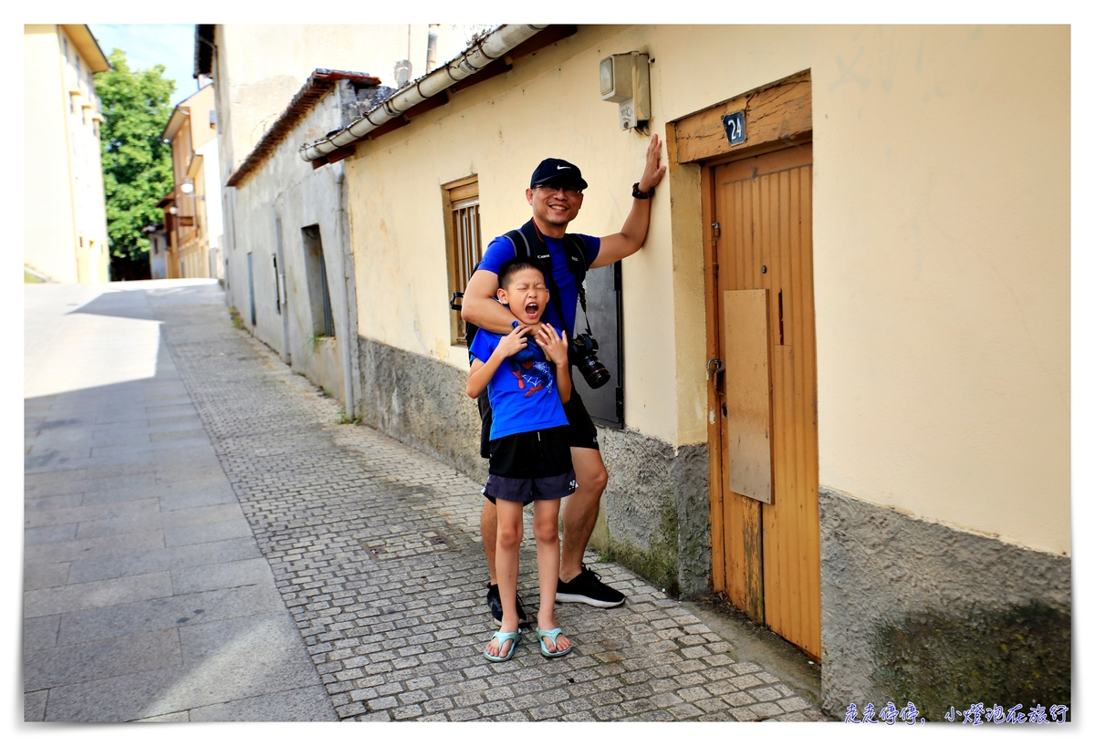 西班牙親子朝聖之路｜Day3，火車抵達Ponferrada，慢行在龐費拉達～Castillo de Ponferrada、Iglesia de San Andres、Albergue de Peregrinos San Nicolás de Flue