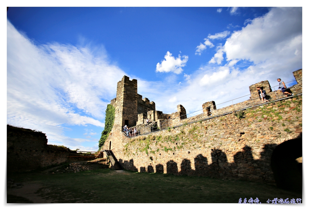 西班牙親子朝聖之路｜Day3，火車抵達Ponferrada，慢行在龐費拉達～Castillo de Ponferrada、Iglesia de San Andres、Albergue de Peregrinos San Nicolás de Flue