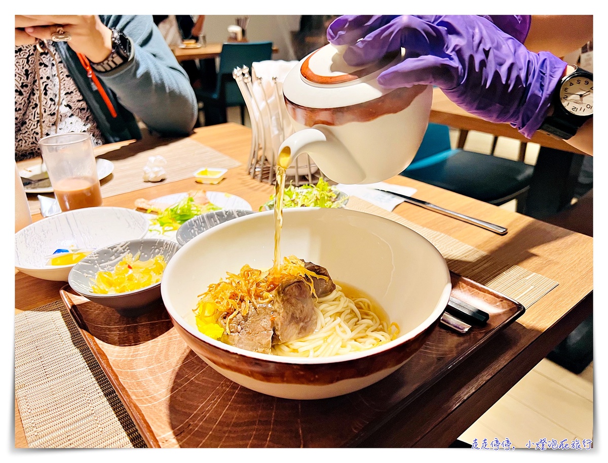 台中萬楓酒店｜空間不大、餐點質感佳、服務態度值得推薦，萬豪系統台中第一間酒店