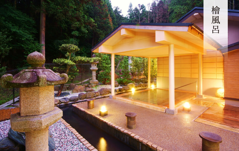 京都龜岡溫泉住宿｜湯の花温泉 松園荘 保津川亭，彷如走進時光隧道舊時光排場，細緻溫泉旅宿