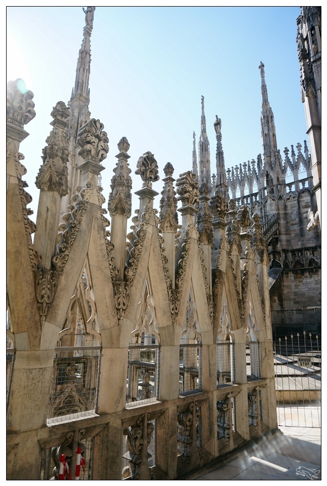 米蘭大教堂|世紀經典景點・那一個早晨的米蘭主座教堂洗禮～Duomo di Milano