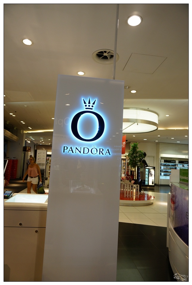 世界便宜潘朵拉|捷克必買pandora・去布拉格怎麼可以不買潘朵拉？～一條手鍊價差1000元台幣~