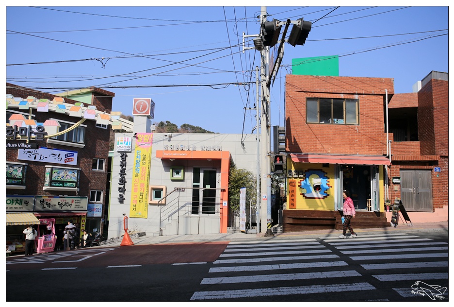 釜山超人氣景點|甘川洞文化村Gamcheon culture village。走一趟藝術村、來一趟與自己的浪漫旅行～完整走跳攻略～