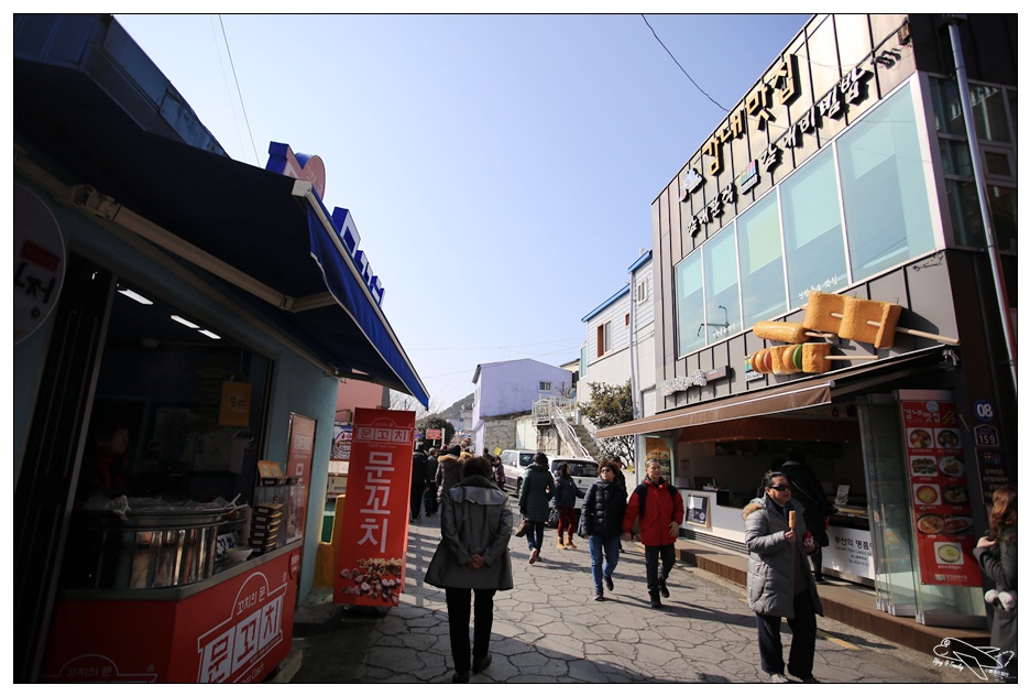 釜山超人氣景點|甘川洞文化村Gamcheon culture village。走一趟藝術村、來一趟與自己的浪漫旅行～完整走跳攻略～