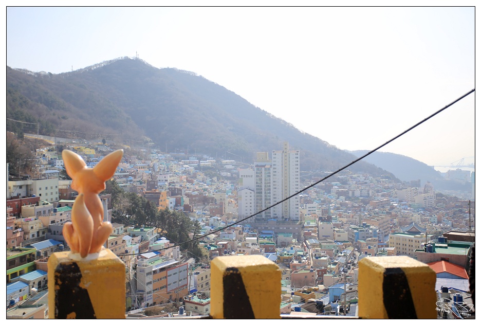 釜山超人氣景點|甘川洞文化村Gamcheon culture village。走一趟藝術村、來一趟與自己的浪漫旅行～完整走跳攻略～