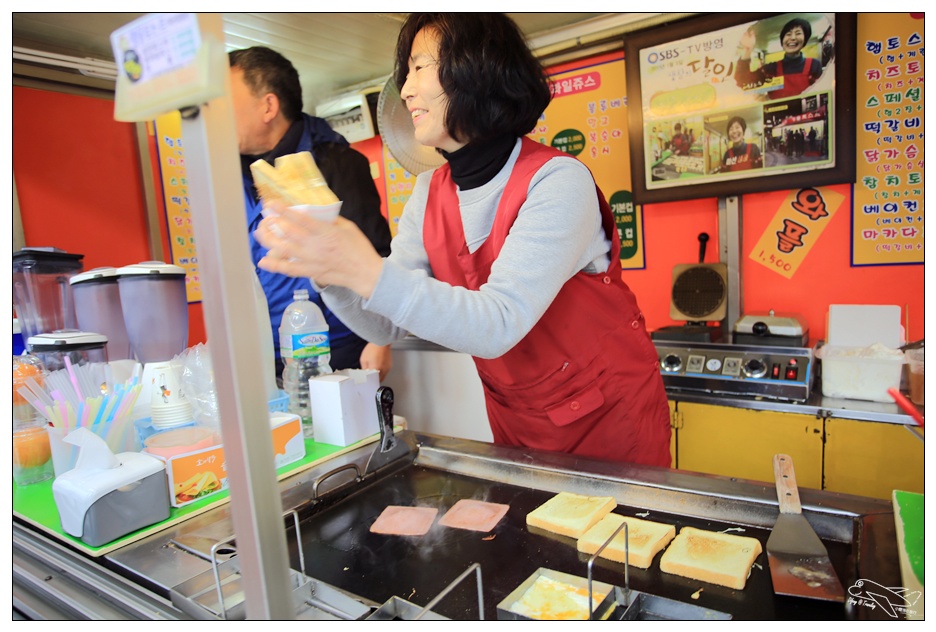 釜山好吃早餐|釜山大學前吐司街-名物吐司。平價豪華美食～比Isaac更熱門～special toast