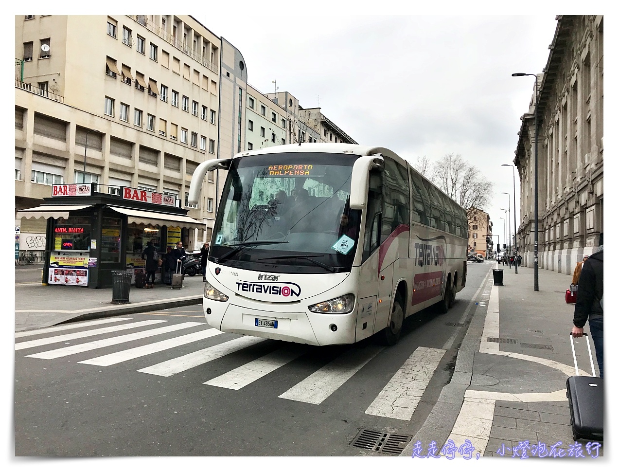 米蘭中央車站來往MXP機場交通方式｜機場巴士V.Ｓ機場快捷Malpensa Express大PK~