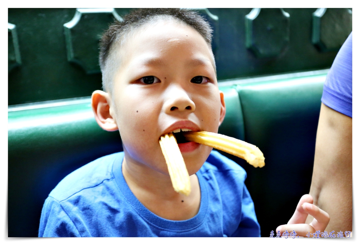 西班牙油條Churros｜螞蟻人的天堂，馬德里排隊美食Chocolatería San Ginés，附中文菜單